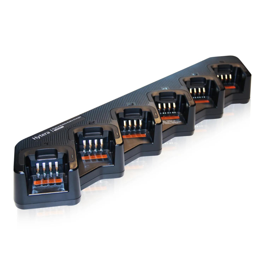 MCA08,MCA08 HYTERA, Hytera, caricabatterie hytera, hytera radio, hytera walkie talkie, radio dmr, radio dmr hytera, walkie talkie dmr , Hytera italia ,Hytera radio recensioni, microfono Hytera, base di ricarica Hytera, hytera bp515lf, bp515lf