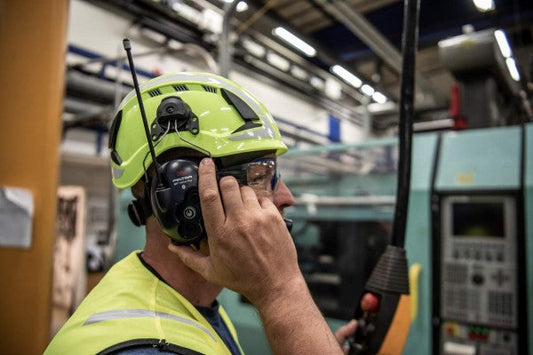 Cuffie 3M Peltor con radio integrata PMR446