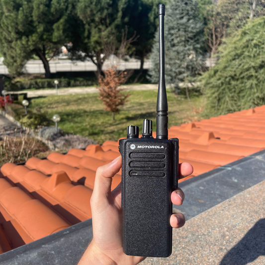Motorola DP4400 UHF Radio DMR Usata