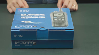 IC-M37E Icom – Ricetrasmettitore VHF nautico galleggiante portatile con sistema di individuazione luminoso